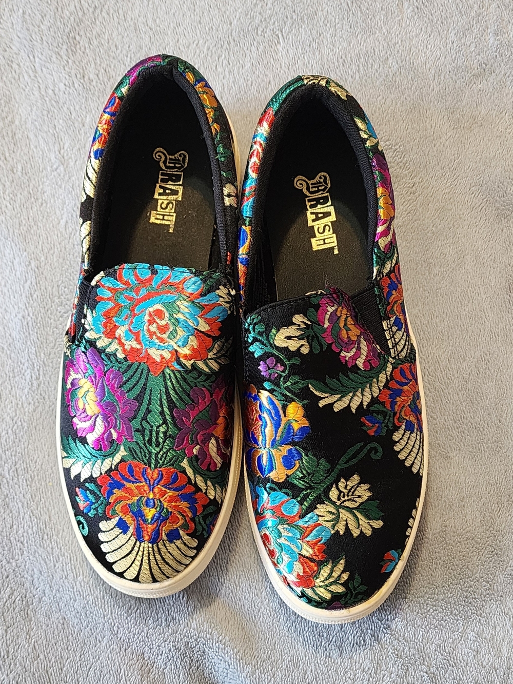 Brash Black Slip-On Sneakers with Multicolor Floral Embroidery